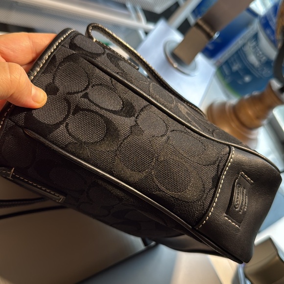 Coach Signature Collection Black Bag - Picture 17 of 17
